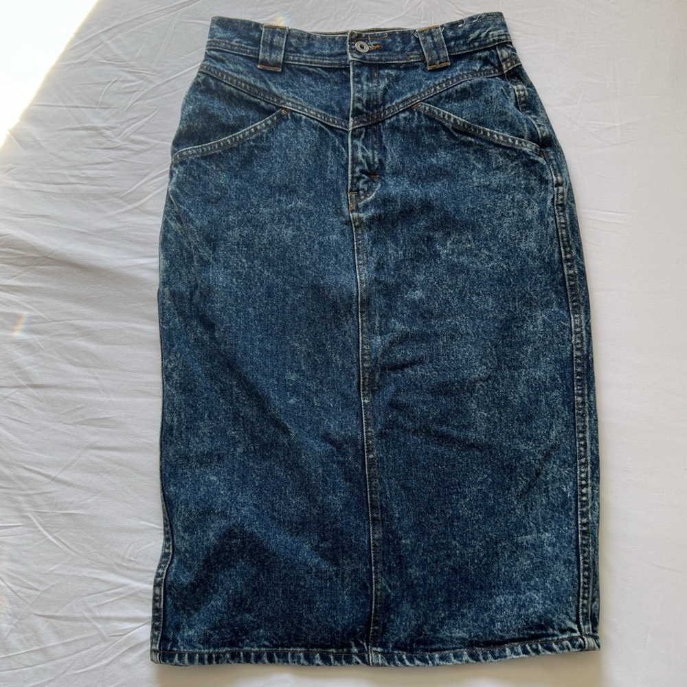 Vintage Jordache Denim Pencil Skirt with slit and bow detail size 12 Western